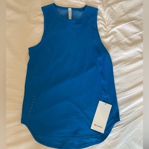 NWT lululemon sculpt tank in poolside size 4!